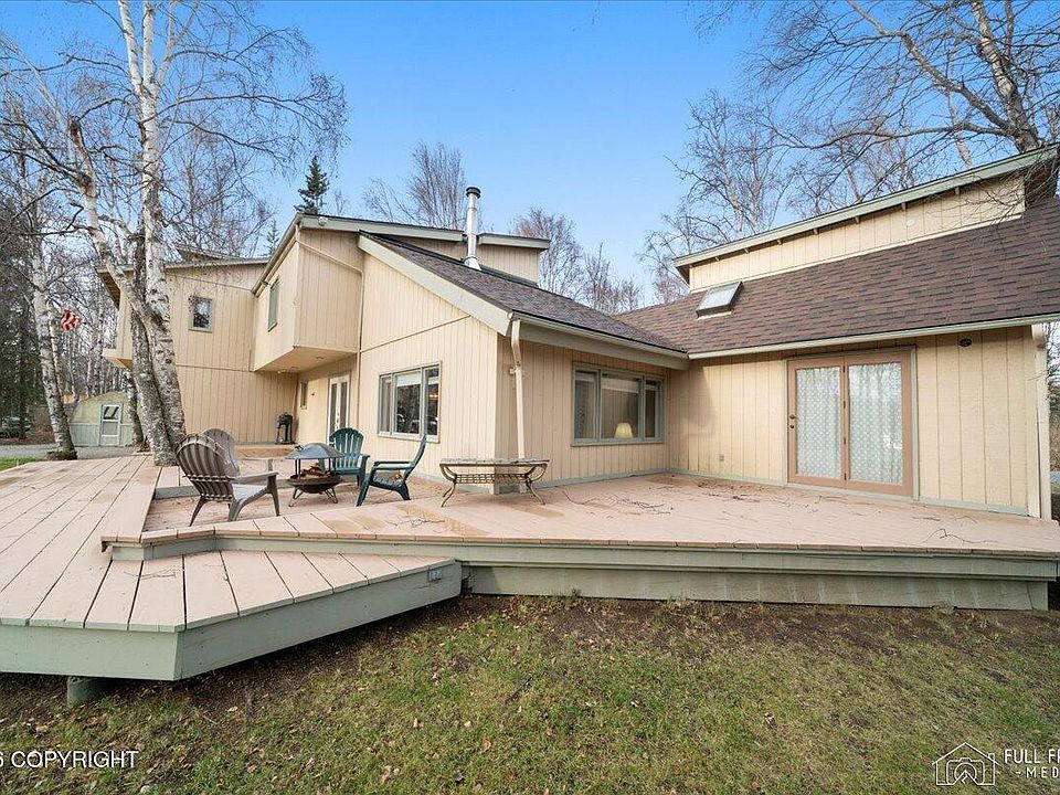 1st image of 620 E Susitna Dr