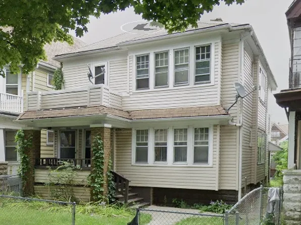3240 N 28th St, Milwaukee, WI 53216