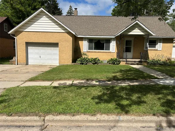 411 N Gould St, Owosso, MI 48867