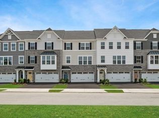 103 Leah Dr, Zelienople, PA 16063