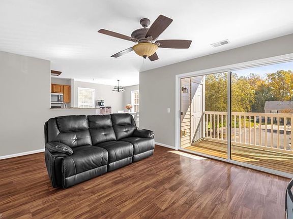 5th image of 2201 Lambeth Farm Ln