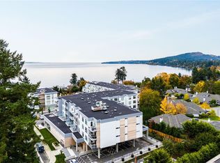 5120 Cordova Bay Rd #205, Saanich, BC
