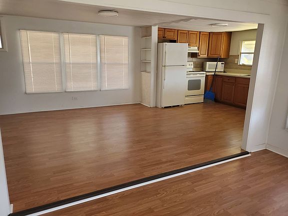 3rd image of 93110 5th St