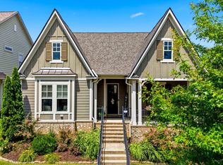 2801 Americus Dr, Thompsons Station, TN 37179