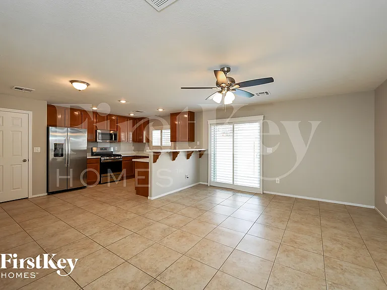 8302 Time Machine Ave — Photo 3