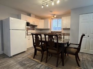 35258 Firdale Ave, Abbotsford, BC V3G 3A5