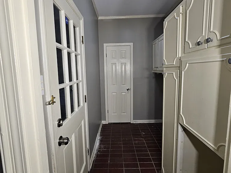 253 Rhonda Cir E — Photo 24