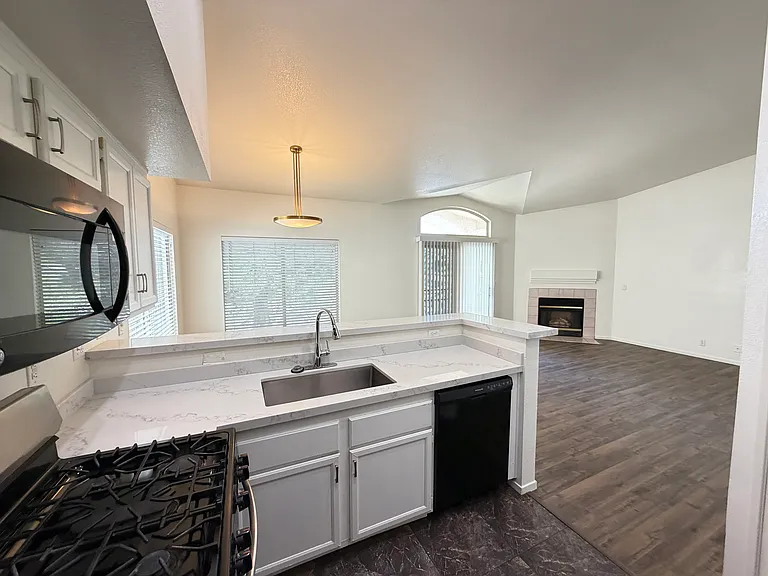 7241 Indian Creek Ln #201 — Photo 10