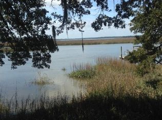 250 Brickyard Point Rd S, Beaufort, SC 29907