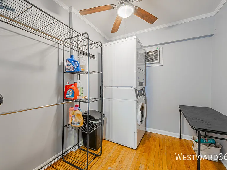 2411 W Belle Plaine Ave #2 — Photo 12