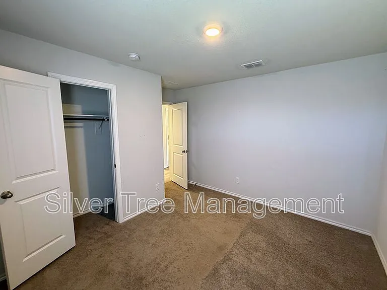 265 Olympia Marble Dr — Photo 9