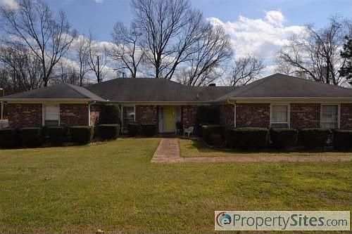 1st image of 330 Robinhood Dr