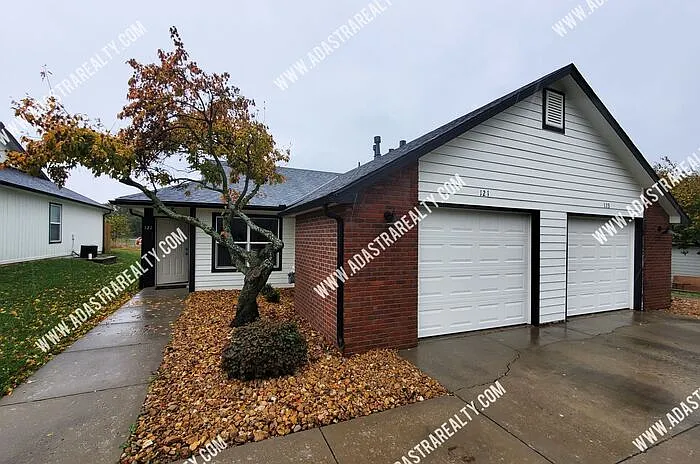 121 Ames St — Photo 19