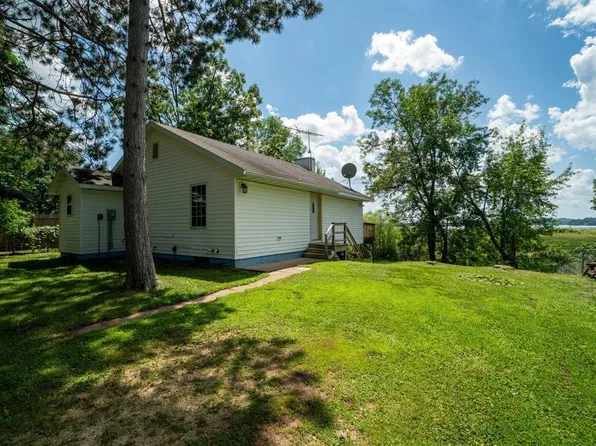 6754 East 870th Avenue, Colfax, WI 54730