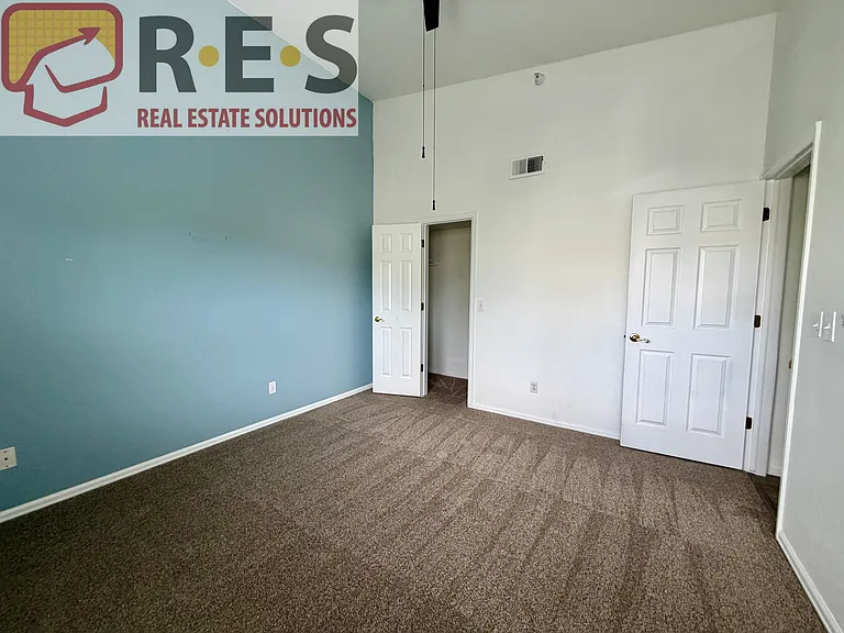 444 S Kittredge St #301 — Photo 4