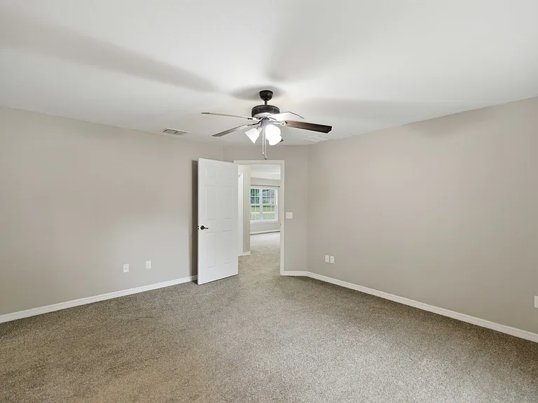 5447 NW 54th Pl — Photo 10