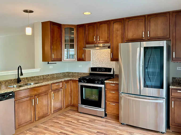 1634 Windward Dr — Photo 3