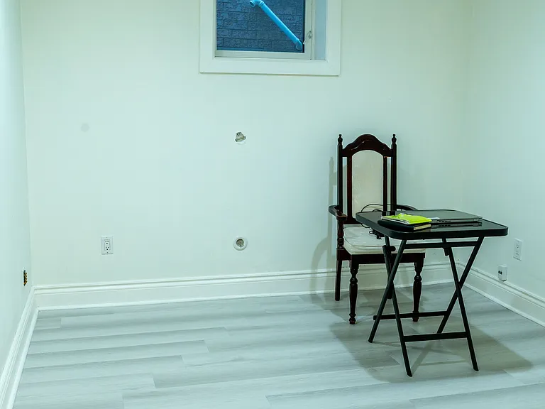 620 Madame St — Photo 39