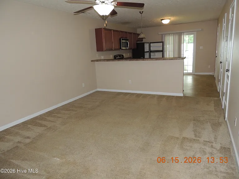 421 Falls Cv — Photo 14