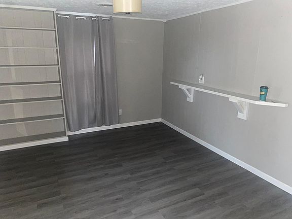 4th image of 804 Portsmouth Ave