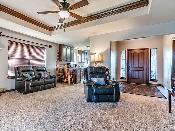 3rd image of 937 NW 30th Ct
