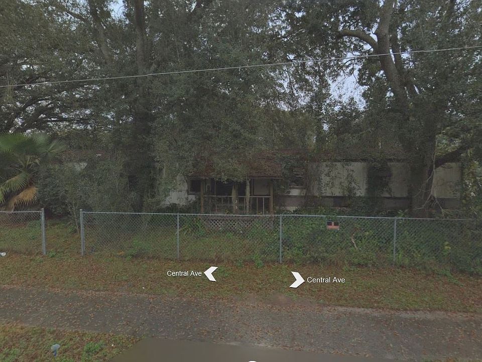 1st image of 215 Central Ave