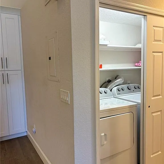 55 Emerald Woods Dr #C8 — Photo 14