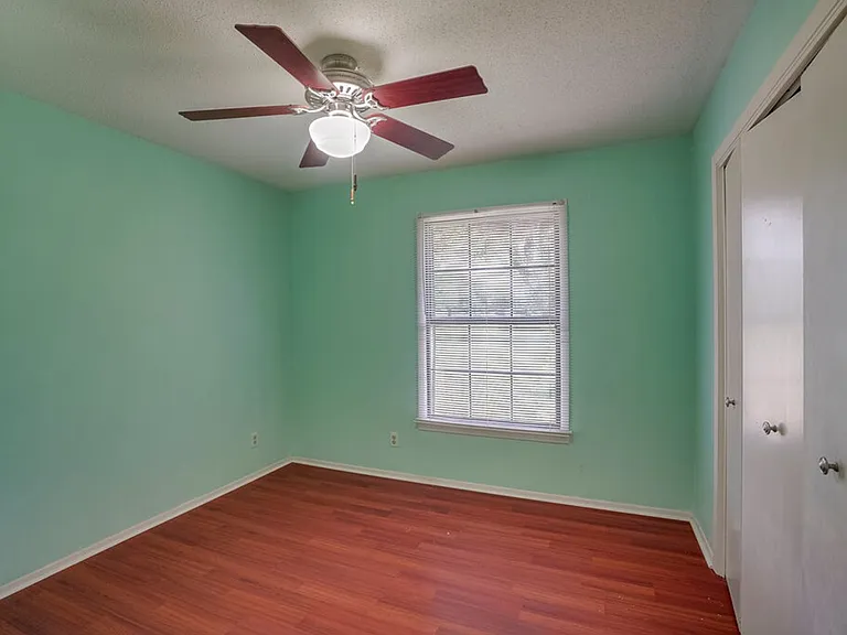 506 E Palm Valley Blvd — Photo 10