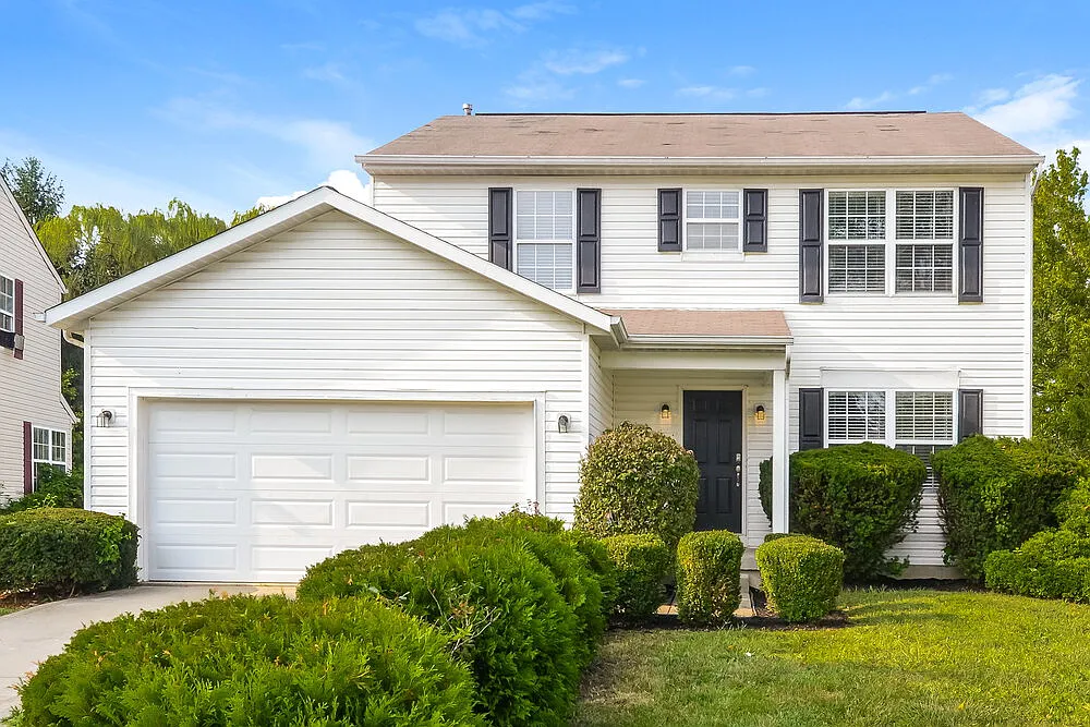 4 bed, 2.5 bath, 1648 sqft, $3,030 — Photo 1