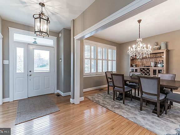 3rd image of 107 Margaret Ln