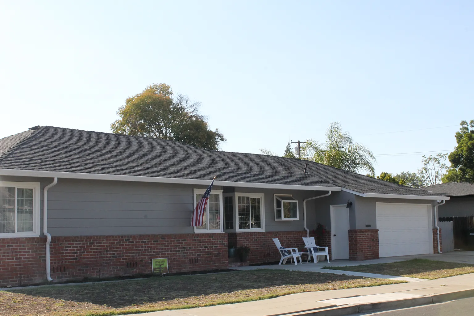 483 Estates St photo 1
