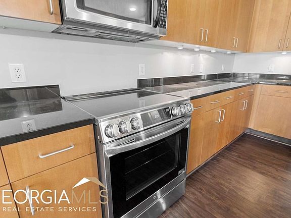 4th image of 711 Cosmopolitan Dr NE Unit 600