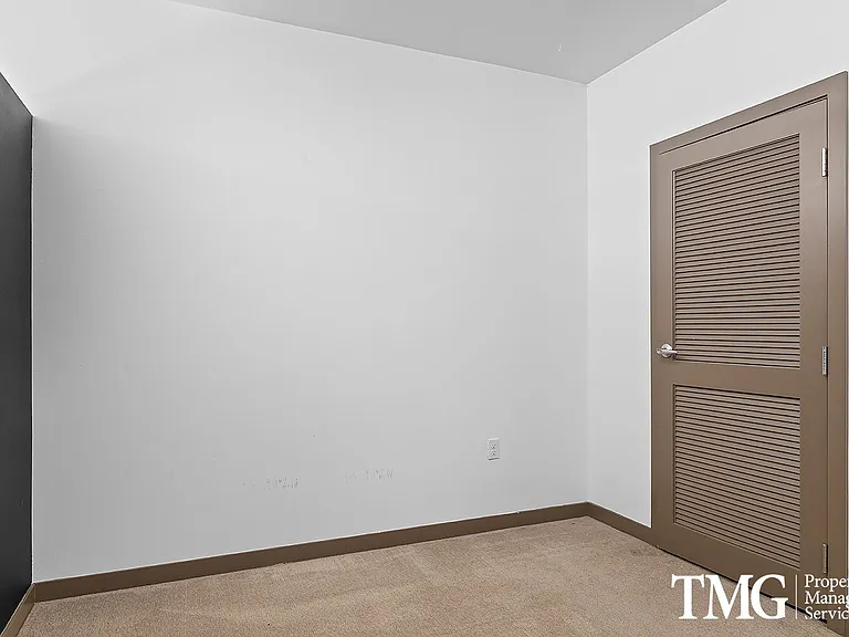Corbett Heights Apartment Homes — Photo 50
