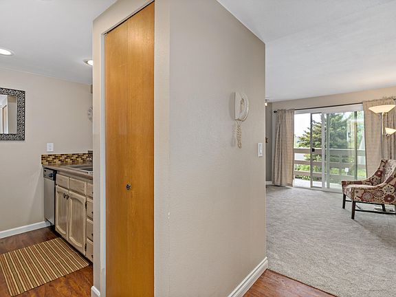 2nd image of 9715 Independence Dr Unit B206