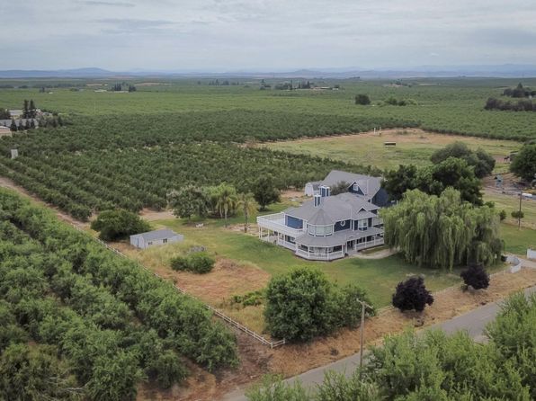 13247 Vineyard Rd, Waterford, CA 95386