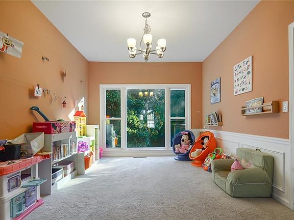 5th image of 4070 Ancroft Cir