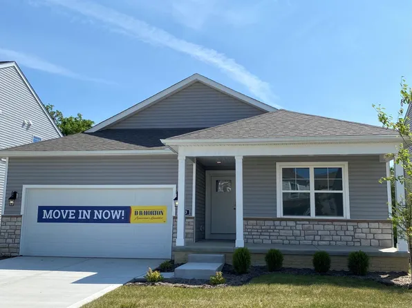 333 Sandburg Dr, Lithopolis, OH 43136