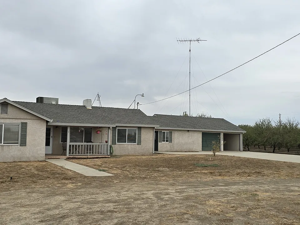 15290 Sunset Dr