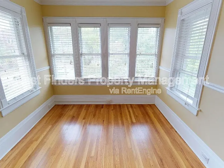 2044 Forbes St — Photo 4