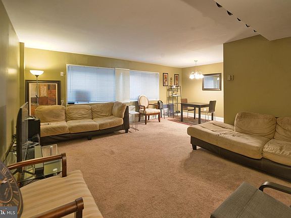 3rd image of 1005 Chillum Rd APT 117