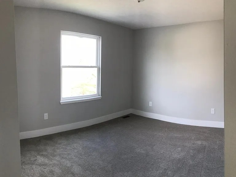 1736 Chamberlain Dr #8 — Photo 9