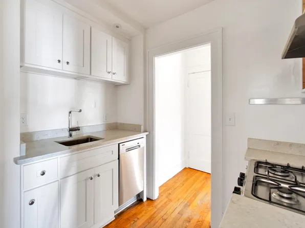 141 Howard St #5, Burlington, VT 05401