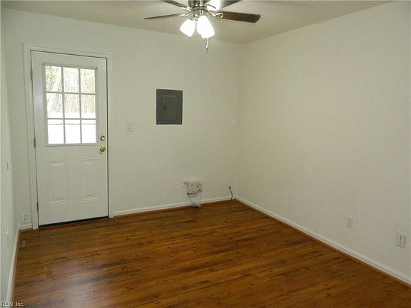 5th image of 904 Wickford Dr