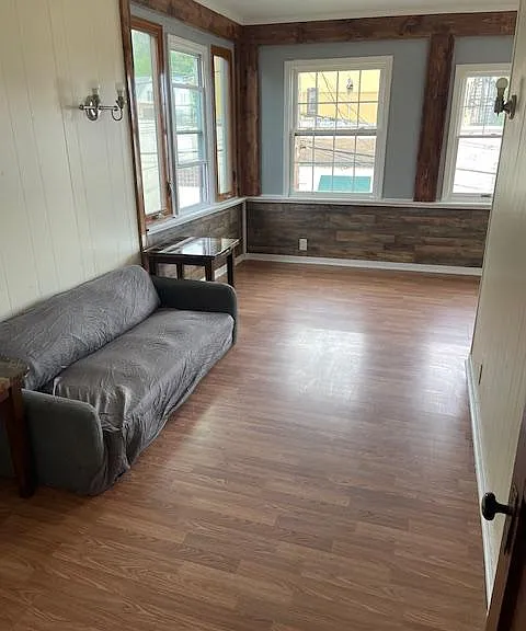 7523 Roslyn St #2 — Photo 7