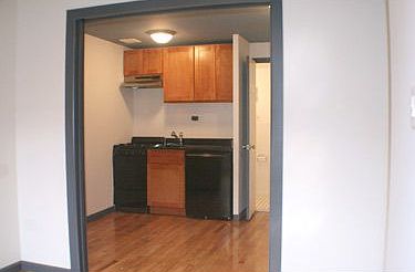 5th image of 516 E 5th St APT 7