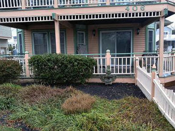 1st Floor Porch and garden