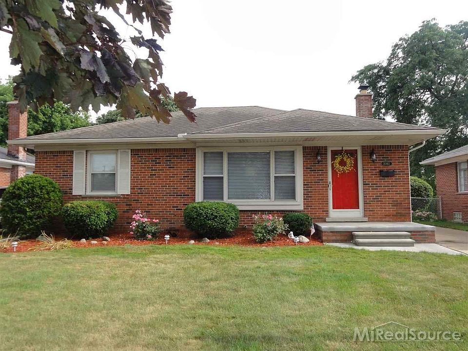 1st image of 20912 Alexander St