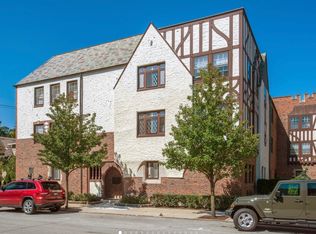 1101 Merrill St #M1, Winnetka, IL 60093