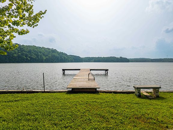 3rd image of 190 Riverview Way