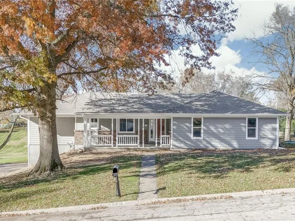 2216 Chambers Ave, Saint Joseph, MO 64506